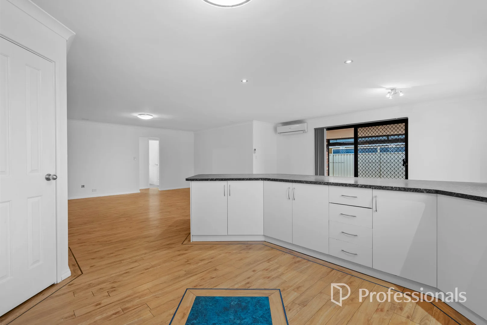 Additional image 10 of 6 Knutsford Crescent, Port Kennedy WA 6172