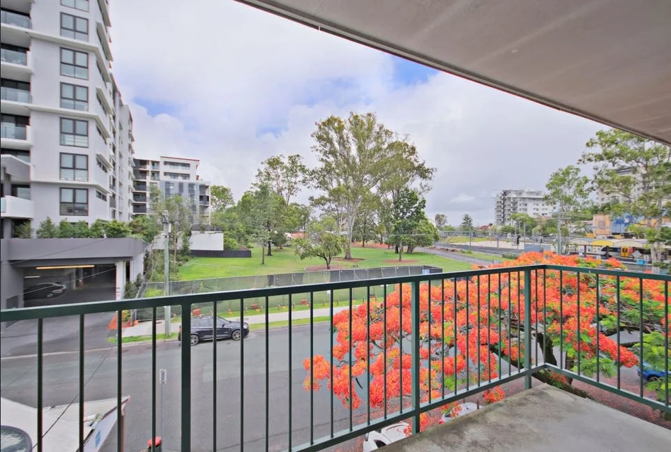 9/4-8 Lambert Road, Indooroopilly QLD 4068