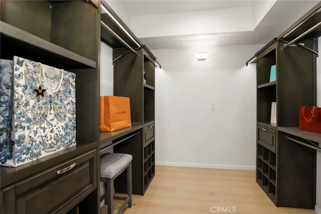 Additional image 100 of 2309 Cove Avenue, Los Angeles, CA 90039