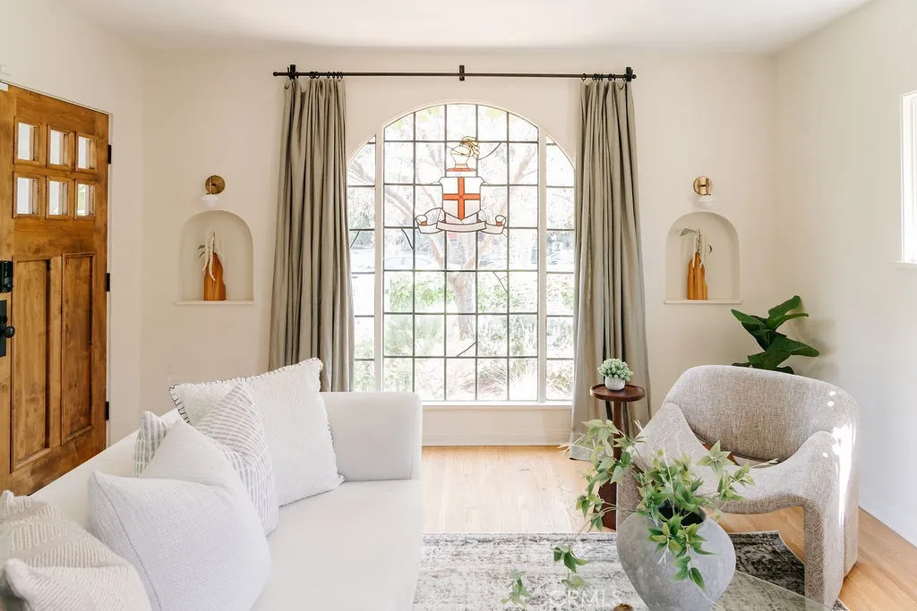Additional image 4 of 4070 Garden Avenue, Los Angeles, CA 90039
