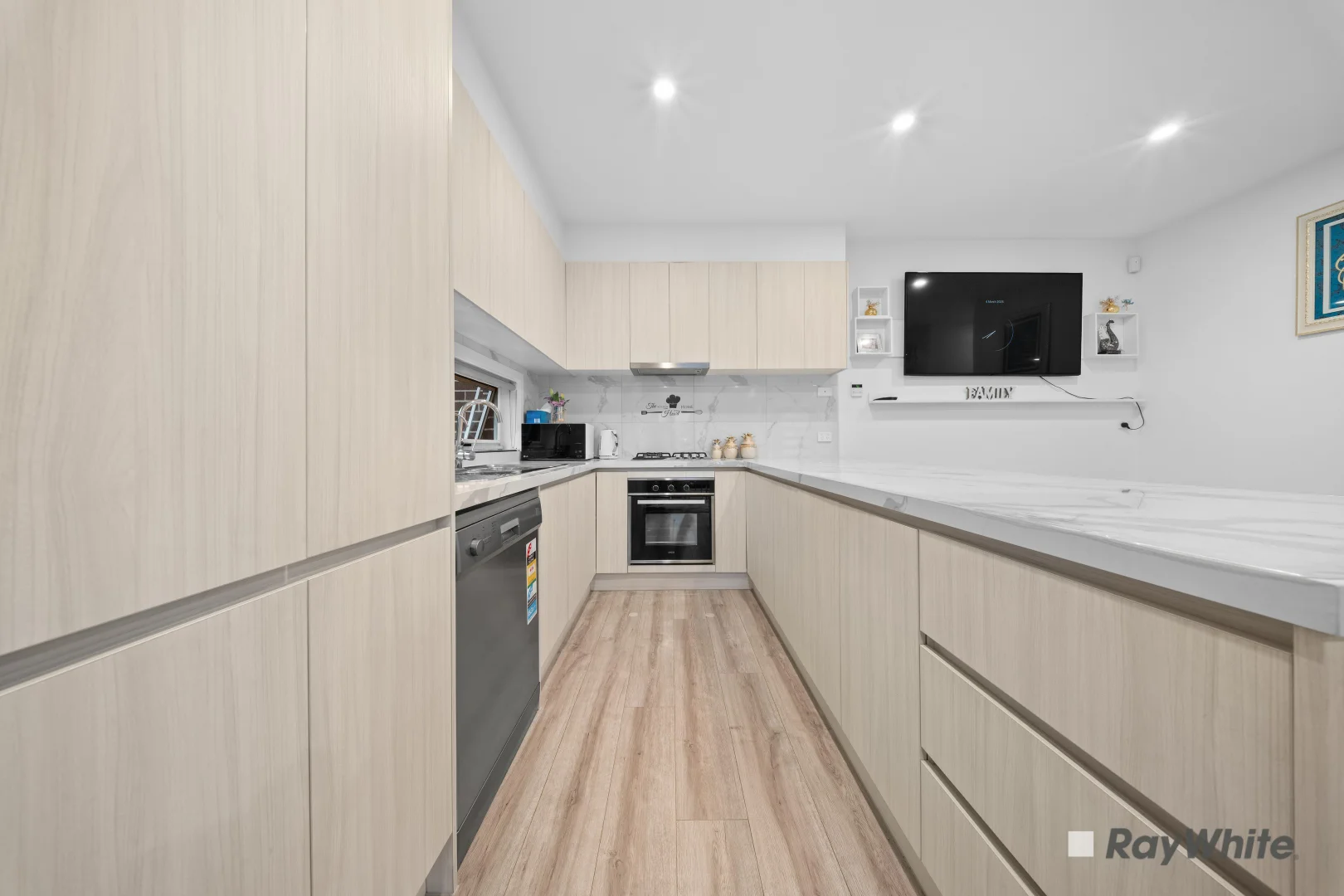 Additional image 13 of 1/98 Sweeney Drive, Narre Warren VIC 3805