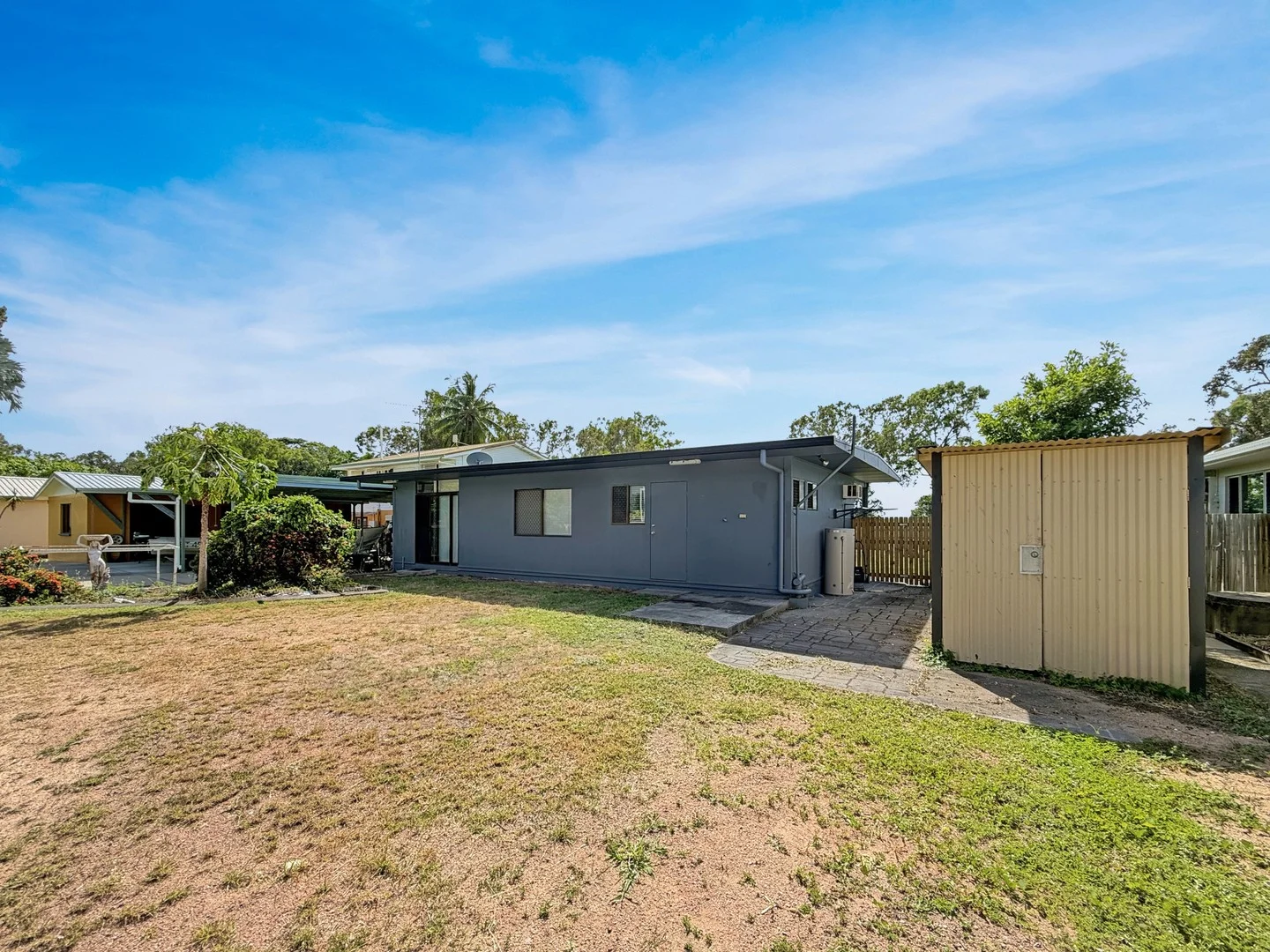 10 Whiting Court, Cungulla QLD 4816