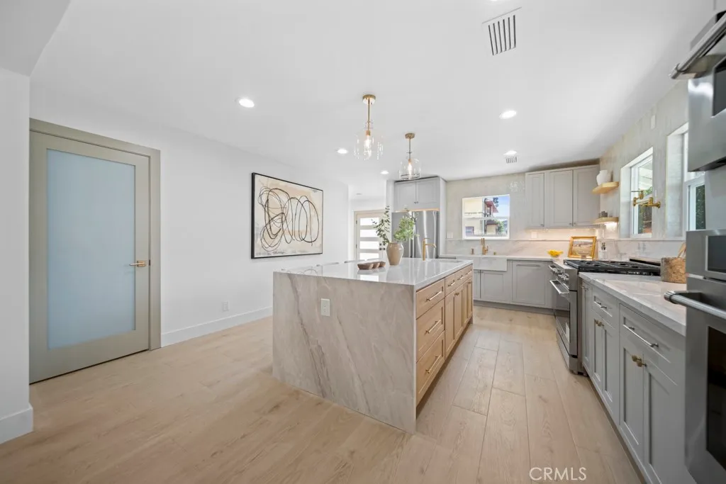 Additional image 21 of 1676 W 24th St, Los Angeles, CA 90007