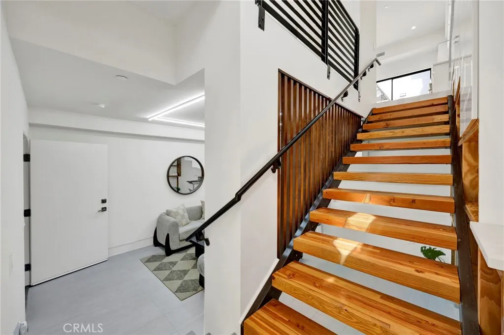 Additional image 122 of 325 W Grandview Avenue, Sierra Madre, CA 91024