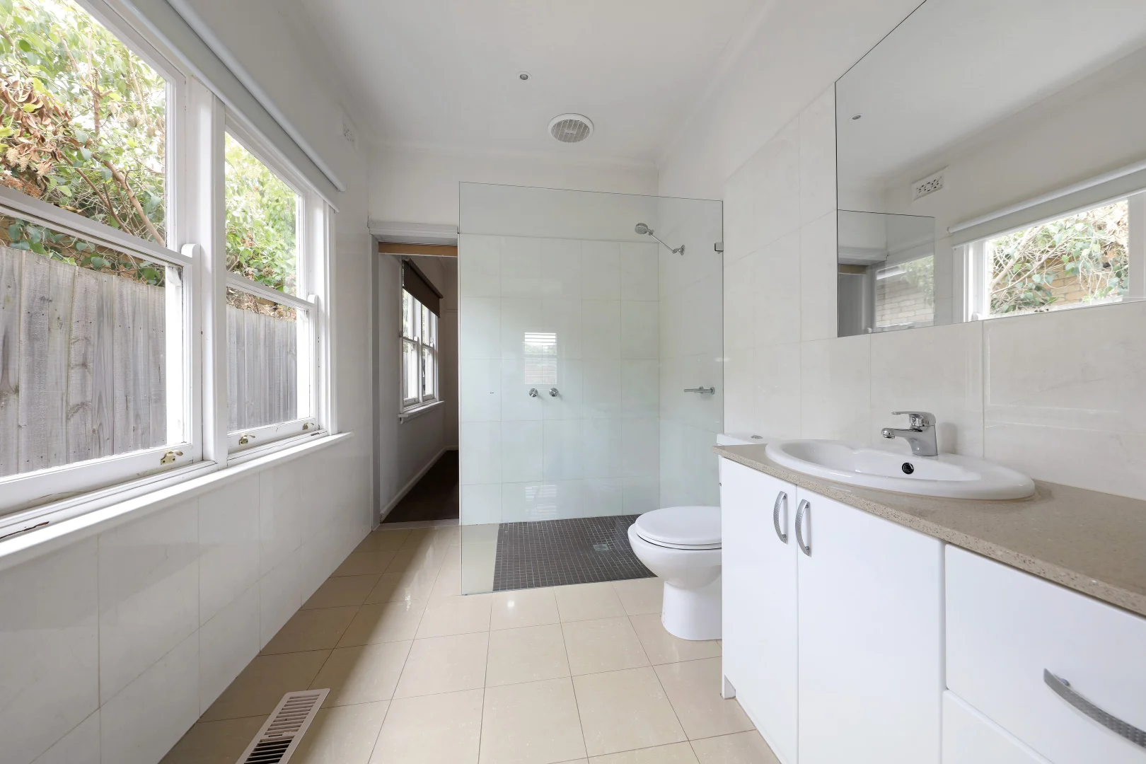 Additional image 9 of 877 Centre Road, Bentleigh East VIC 3165