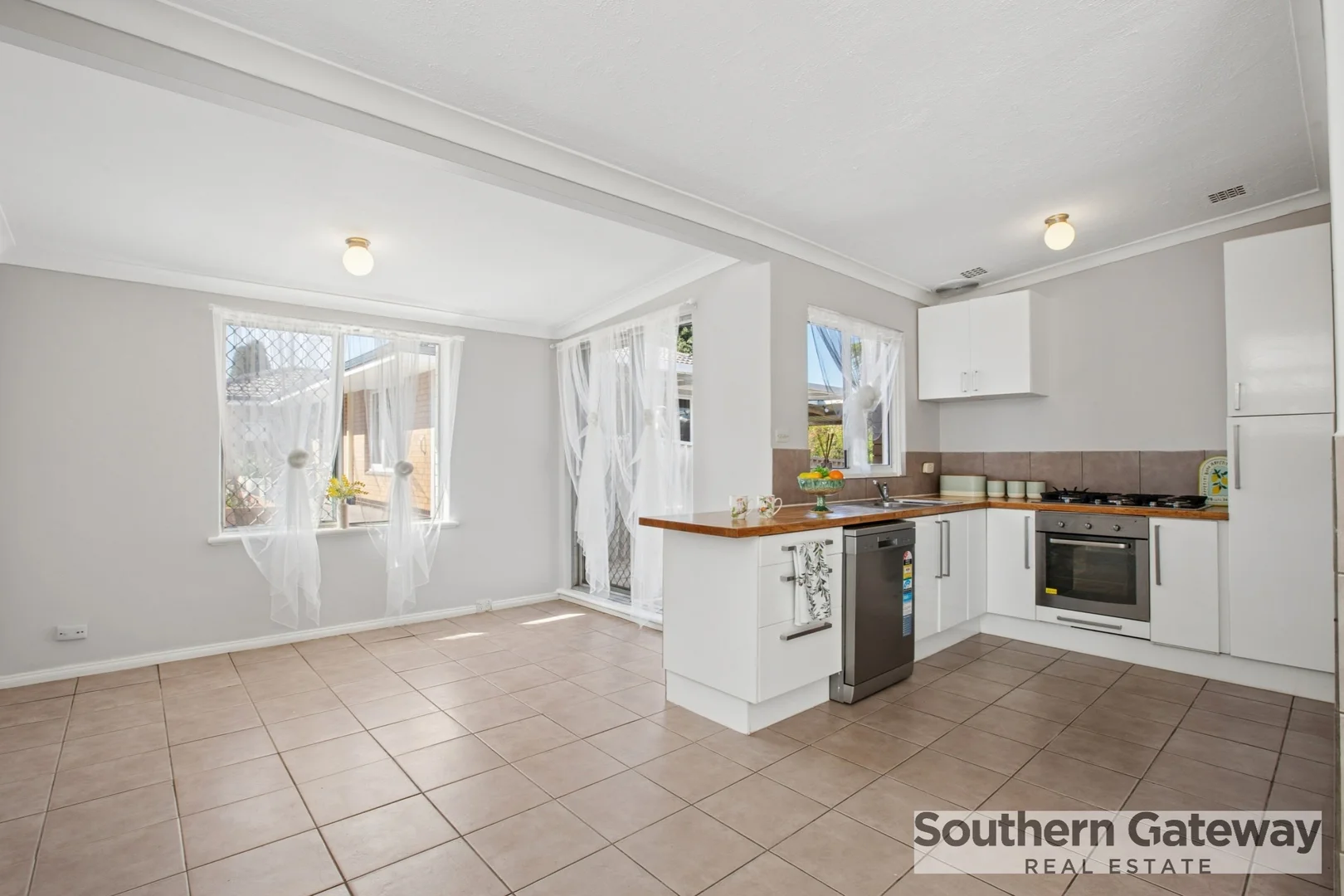 Additional image 21 of 18 Nathaniel Way, Orelia WA 6167