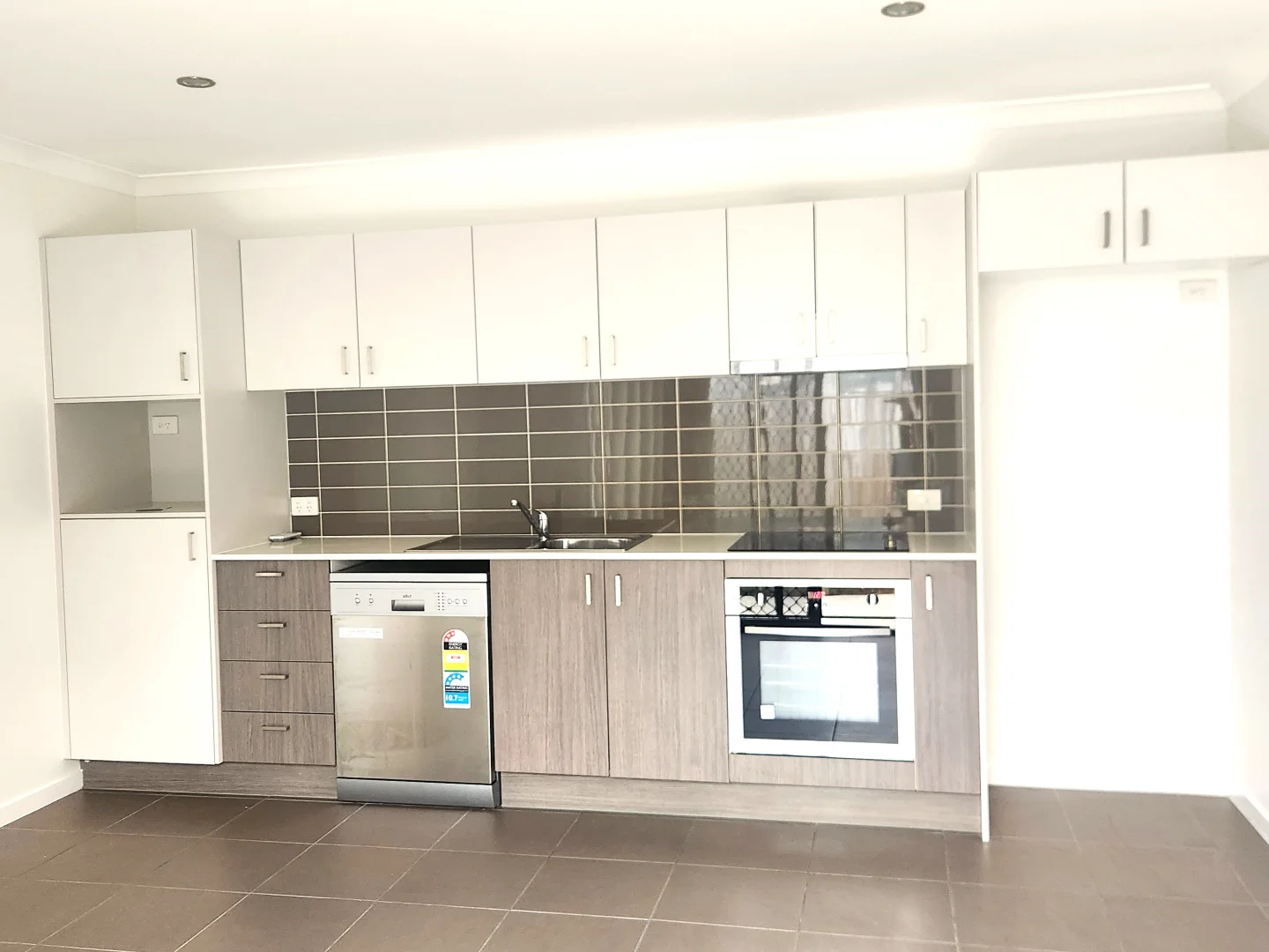 Additional image 5 of 2/22 Champion Crescent, Griffin QLD 4503
