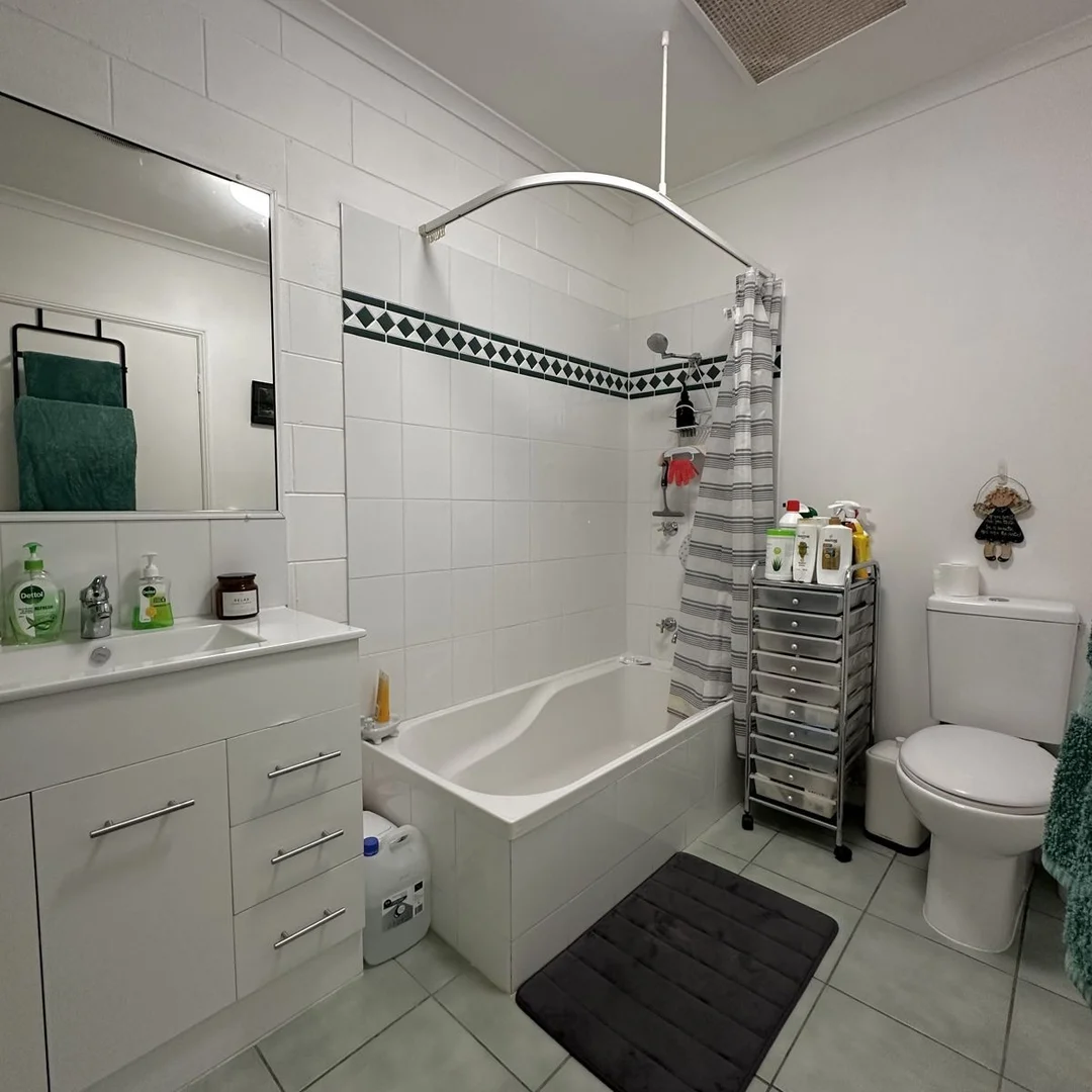 Additional image 17 of 7 8 Short Street, Redlynch QLD 4870