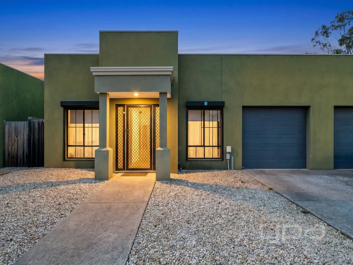 34/62 Andrew Street, Melton South VIC 3338
