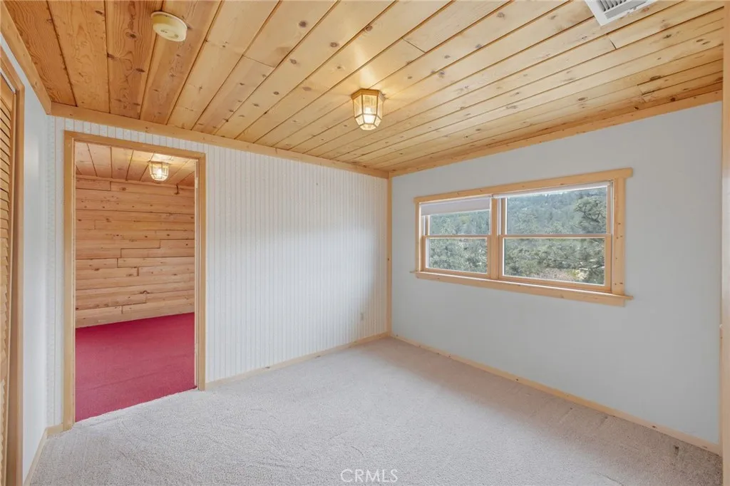 Additional image 62 of 33052 Donner Ln, Running Springs, CA 92382