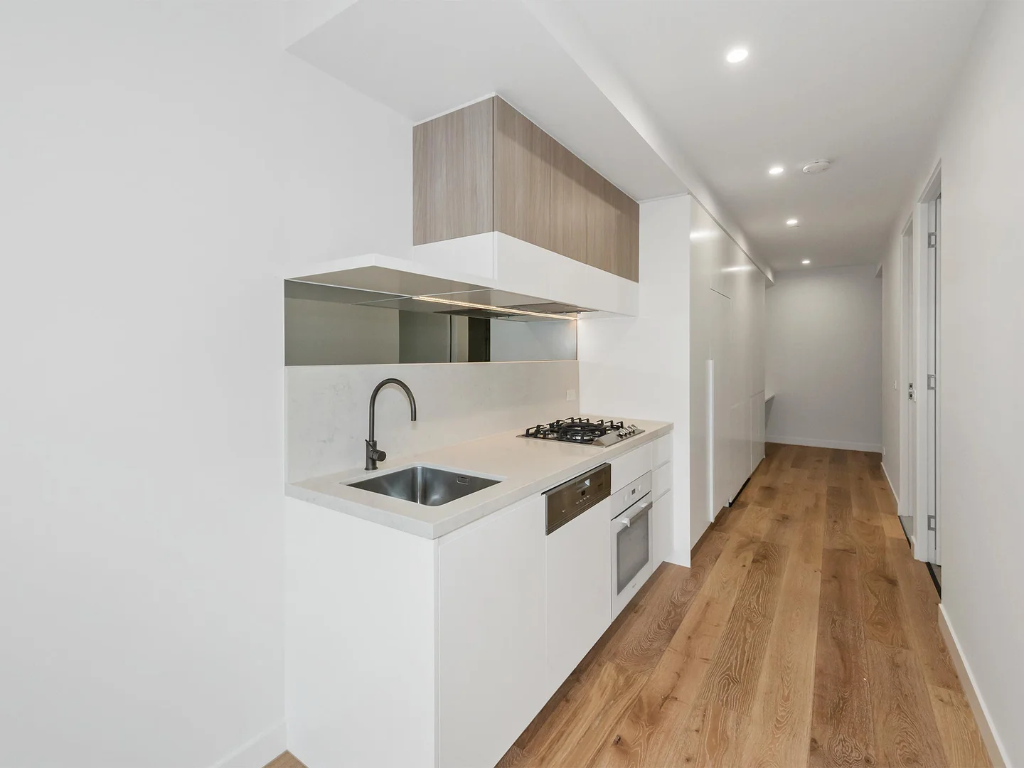 Additional image 2 of 104/295 Hampton Street, Hampton VIC 3188