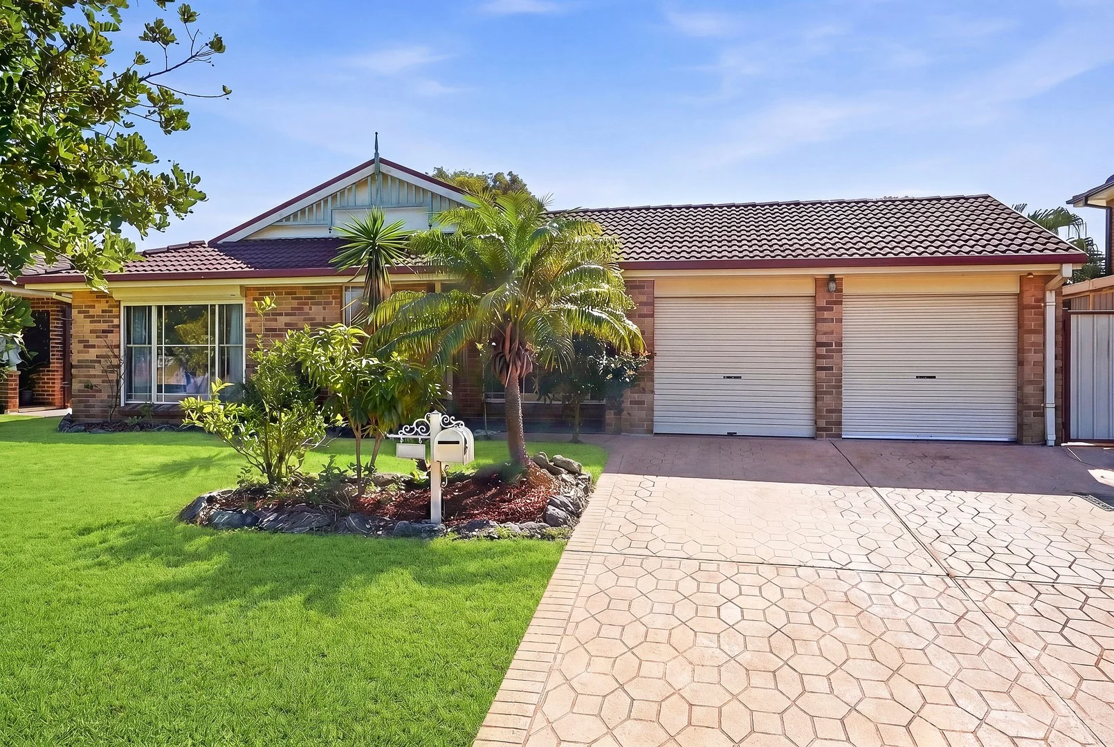 31 Castlereagh Crescent, Bateau Bay NSW 2261
