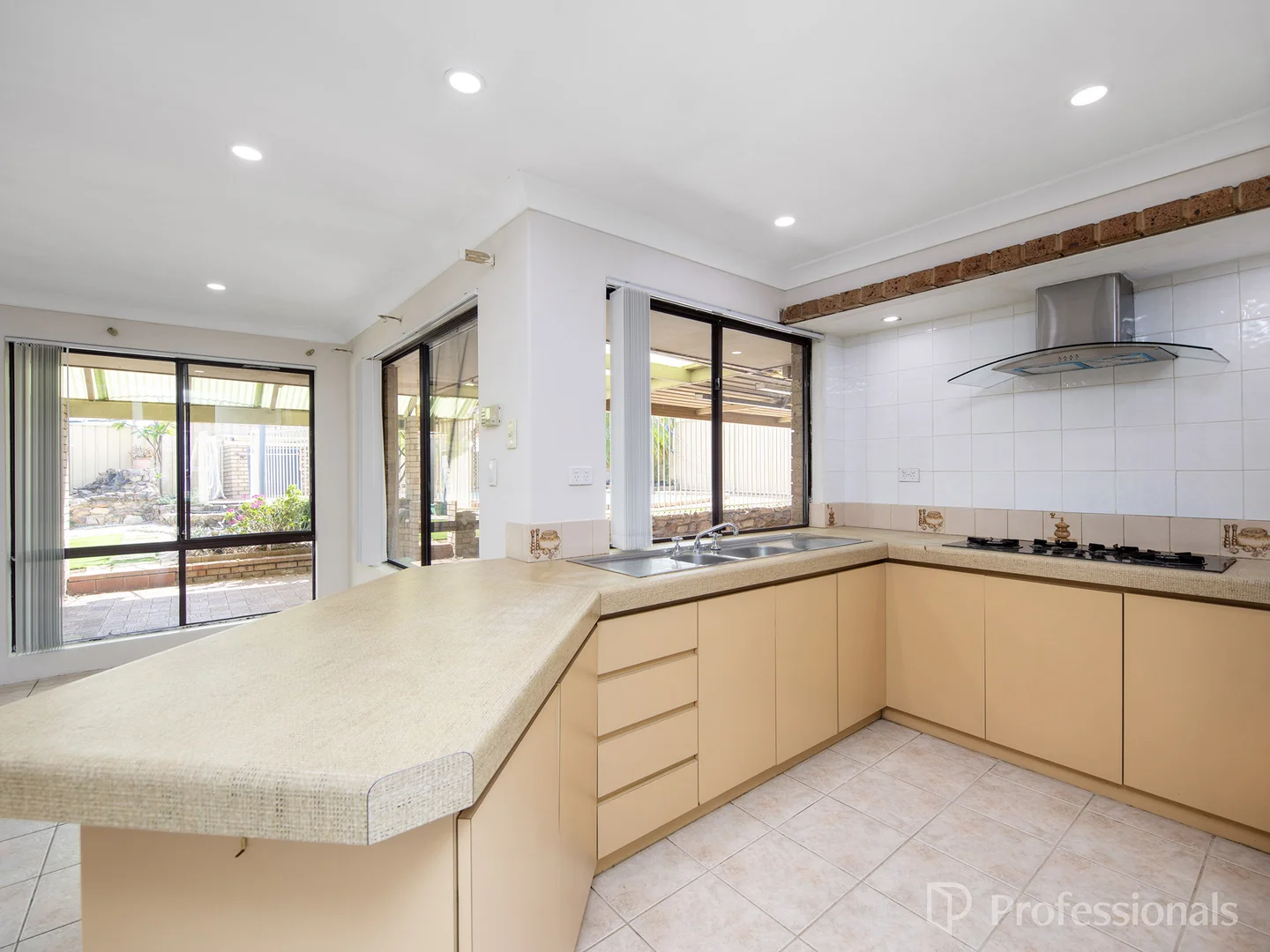 Additional image 9 of 19 Bresnaham Place, Marangaroo WA 6064