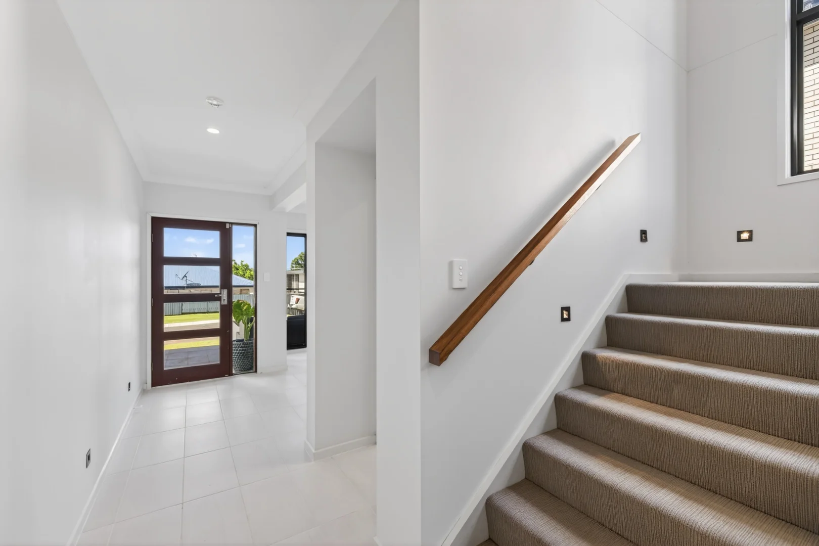 Additional image 17 of 8 Avoca Place, Redland Bay QLD 4165