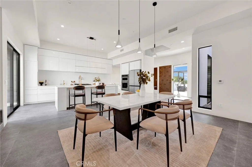 Additional image 17 of 325 W Grandview Avenue, Sierra Madre, CA 91024