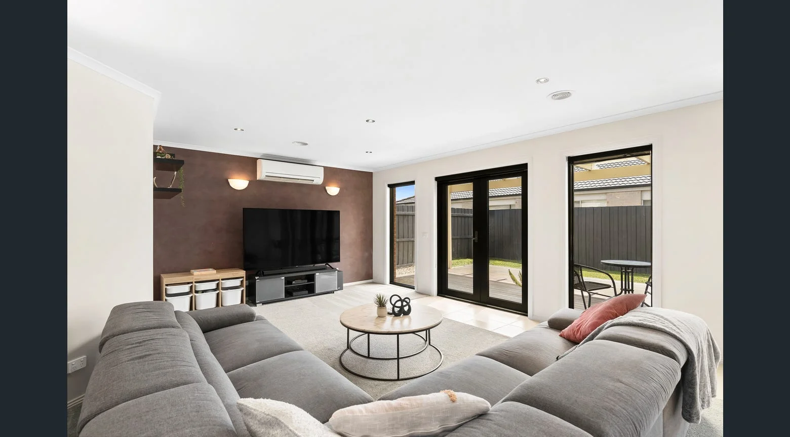 21 Carstairs Cl, Grovedale VIC 3216 photo 3