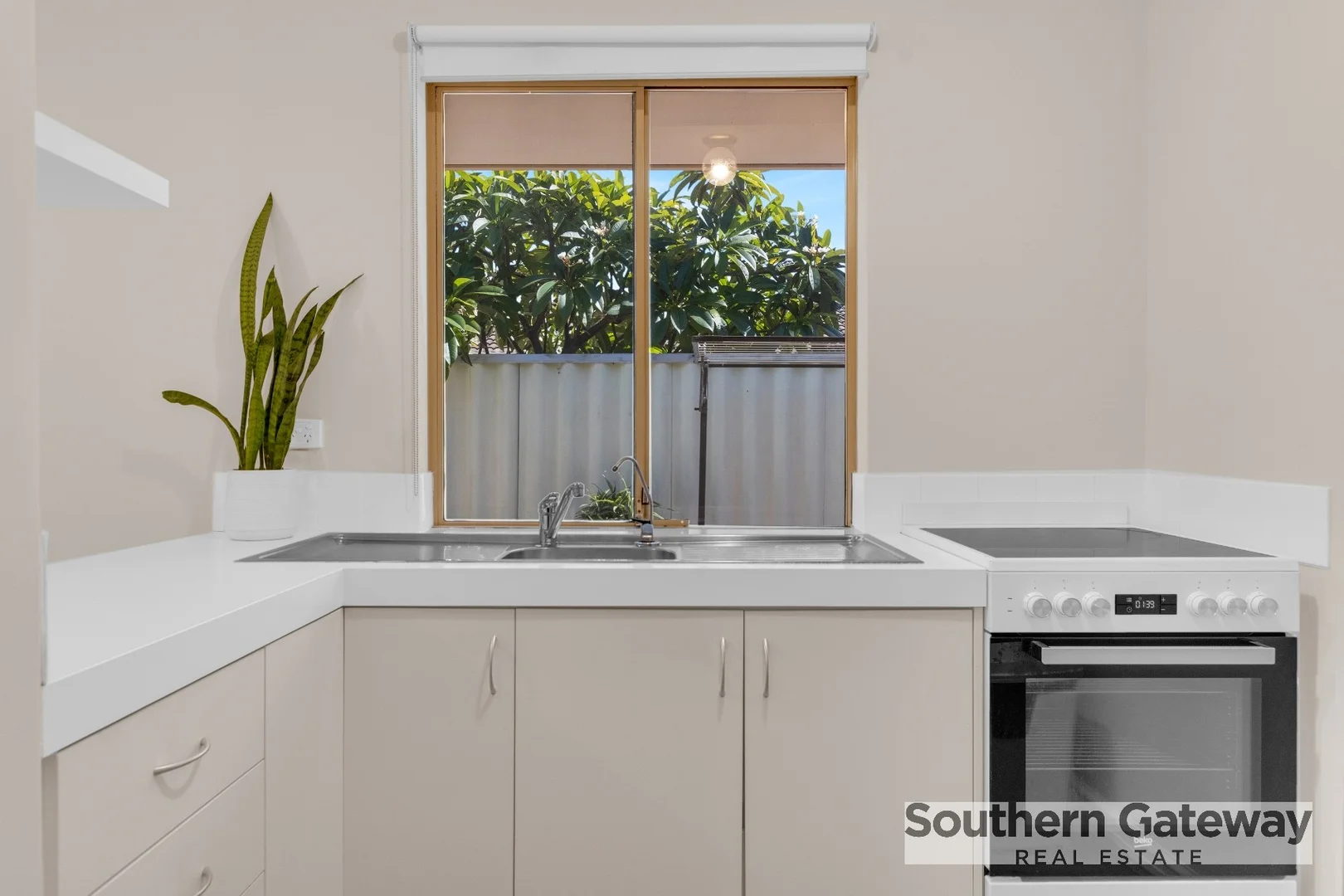 Additional image 9 of 14/6 Hawkins Street, Rockingham WA 6168