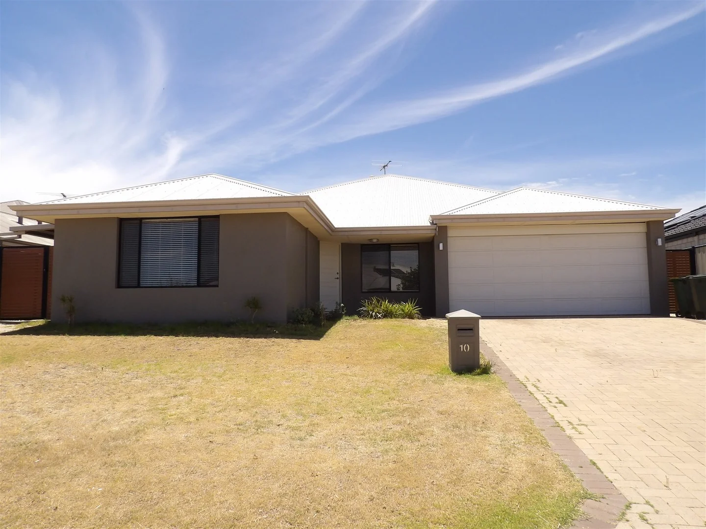 10 Sequin Close, Meadow Springs WA 6210