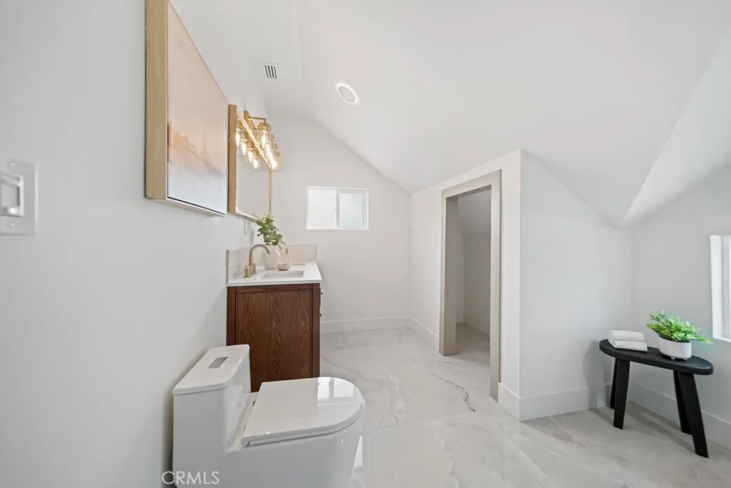 Additional image 98 of 1676 W 24th St, Los Angeles, CA 90007