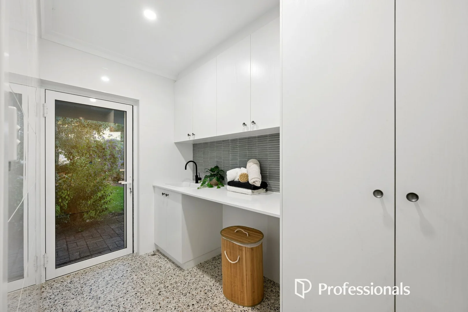 Additional image 25 of 1 High Peak Place, Lesmurdie WA 6076