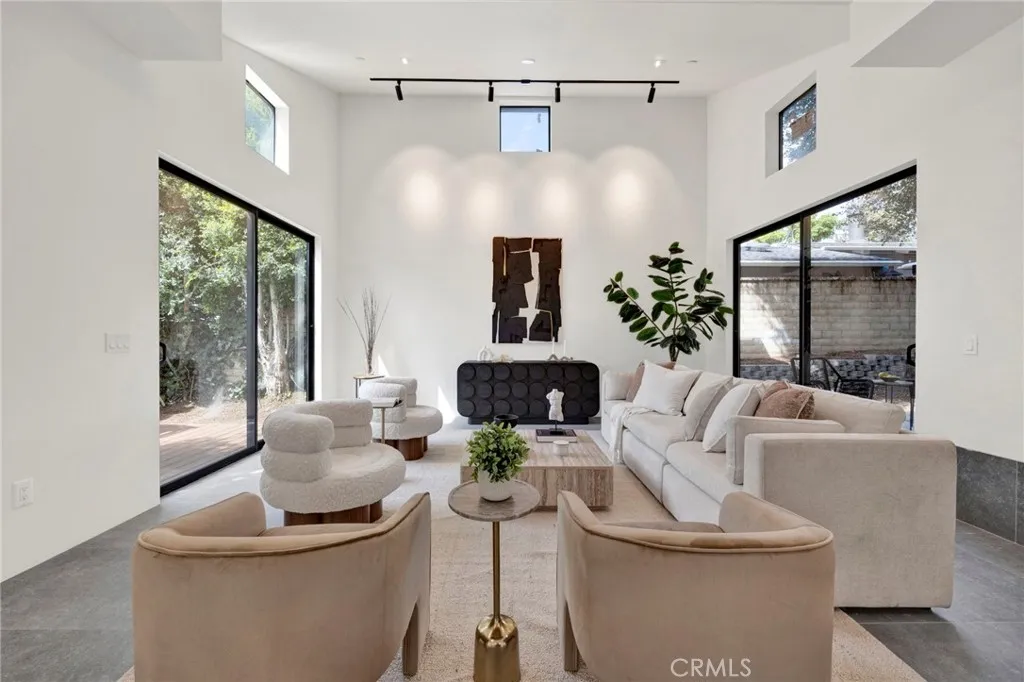 Additional image 13 of 325 W Grandview Avenue, Sierra Madre, CA 91024