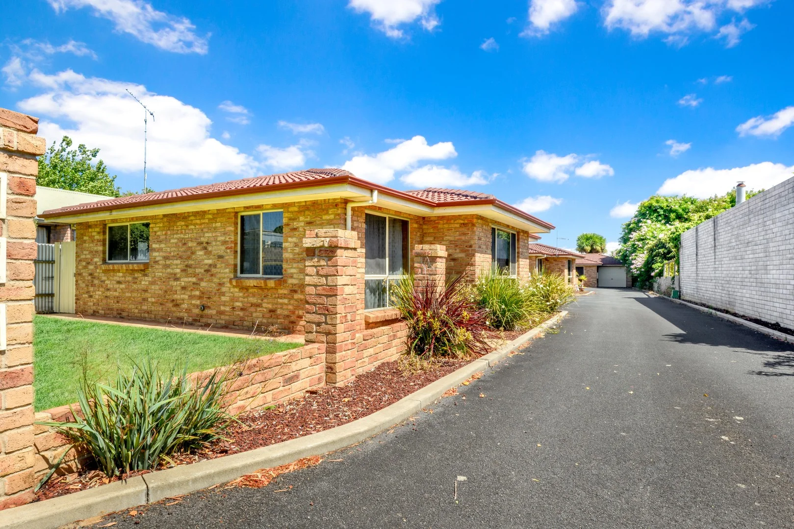 unit 2/20 Mark St, Mount Gambier SA 5290