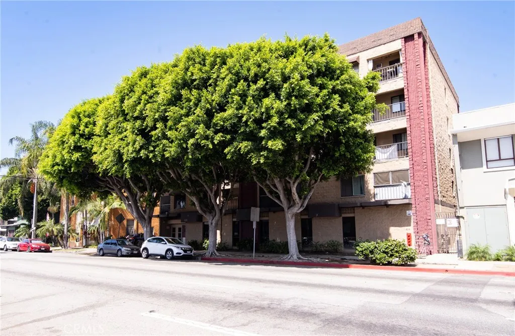 225 W 6th St Unit 405, Long Beach, CA 90802