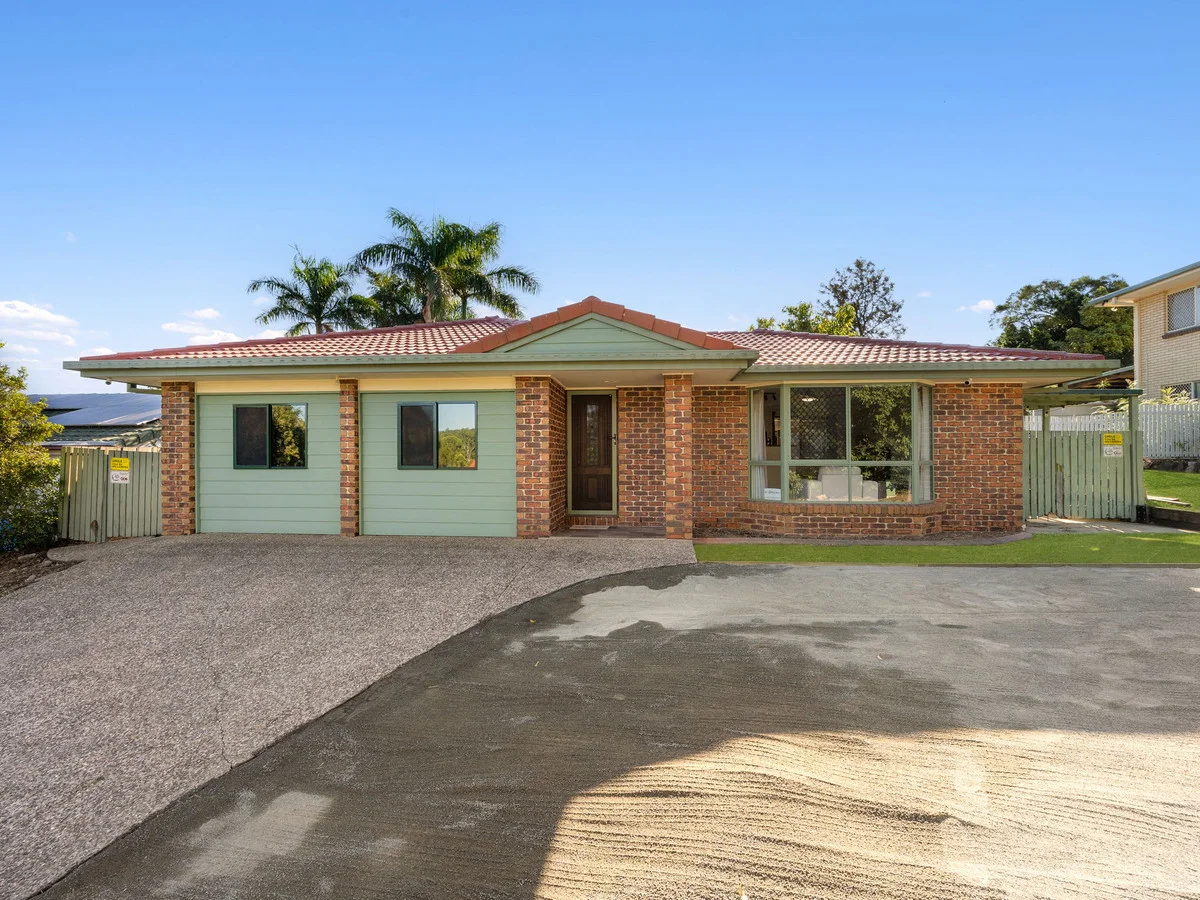 8 McDougall Close, Silkstone QLD 4304