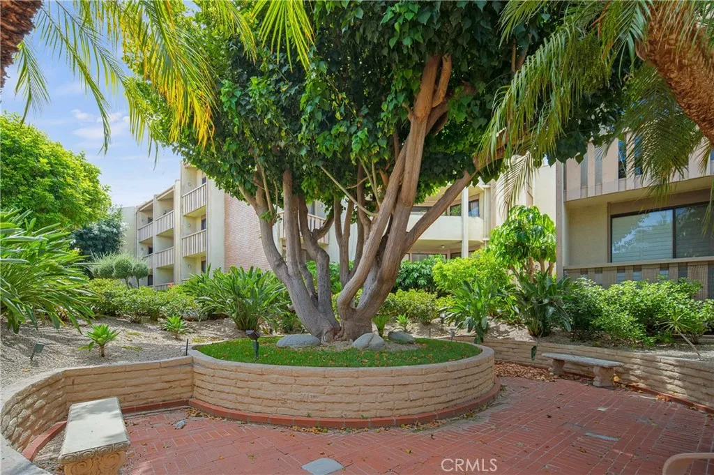 Additional image 89 of 5240 Yarmouth Ave Unit 4, Encino, CA 91316