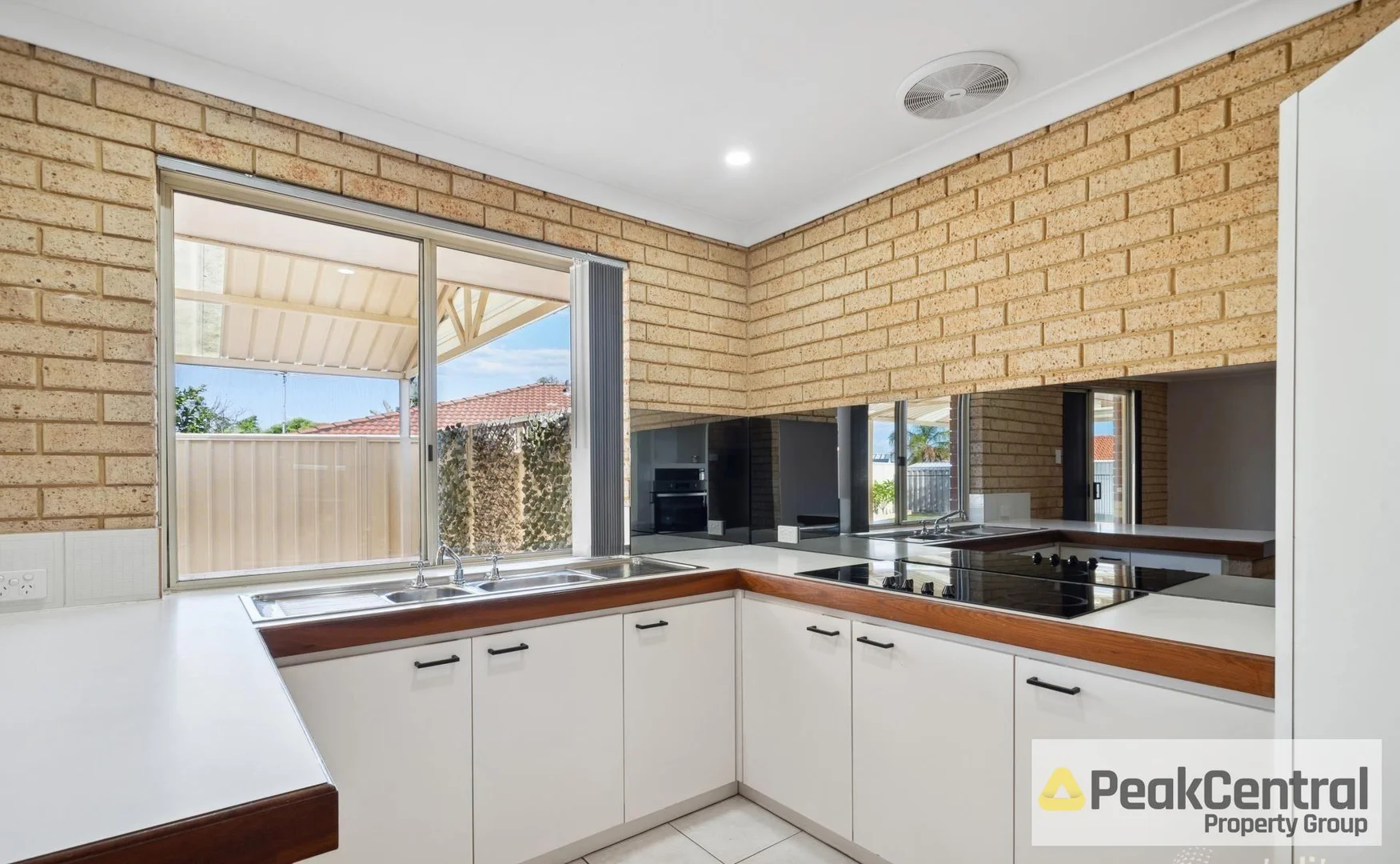 12A Durban Place, Warnbro WA 6169 photo 2