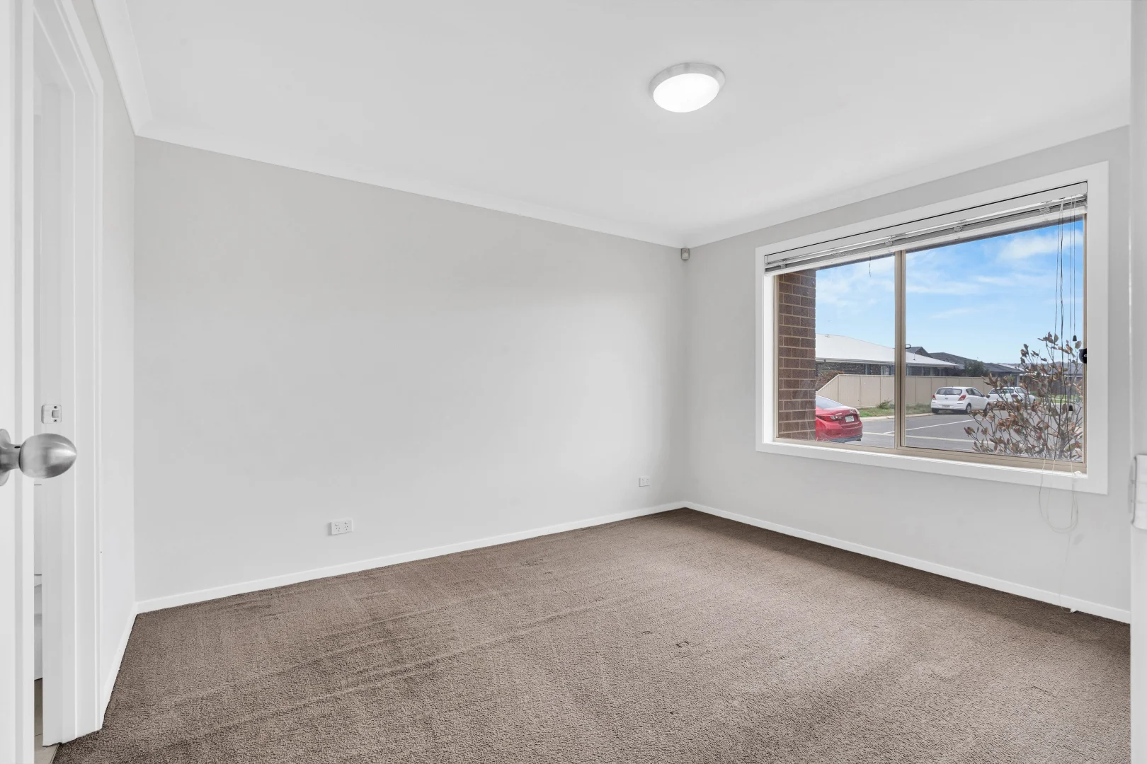 37 Olympic Way, Munno Para West SA 5115 photo 3