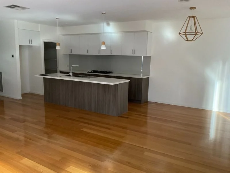 Additional image 3 of 2/23 Katrina Dr, Burnside Heights VIC 3023