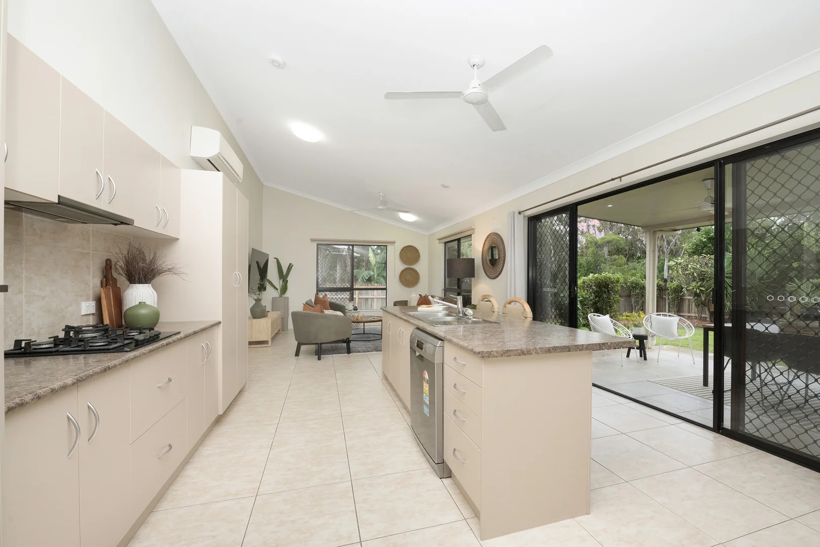 Additional image 6 of 7 Currawinya Court, Bushland Beach QLD 4818