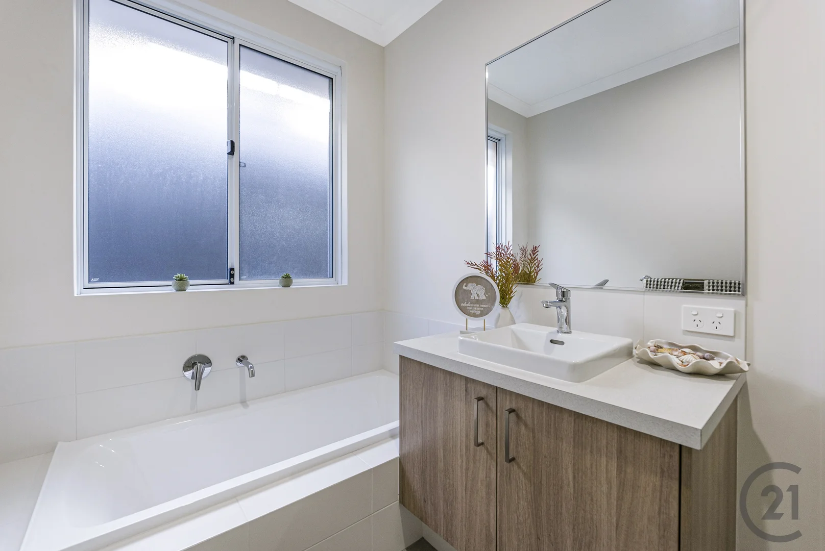 Additional image 12 of 35 Waardong Court, Halls Head WA 6210