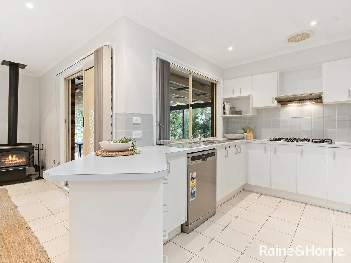 Additional image 3 of 28 White Cedar Close, Green Point NSW 2251