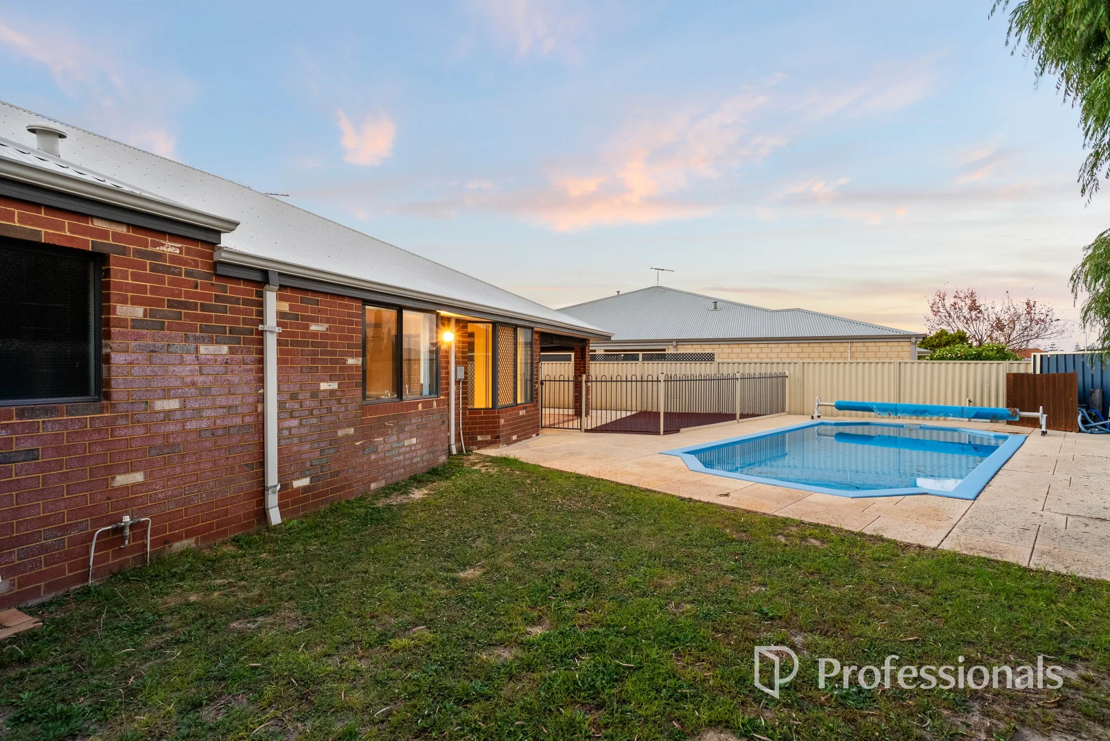 Additional image 28 of 6 Knutsford Crescent, Port Kennedy WA 6172