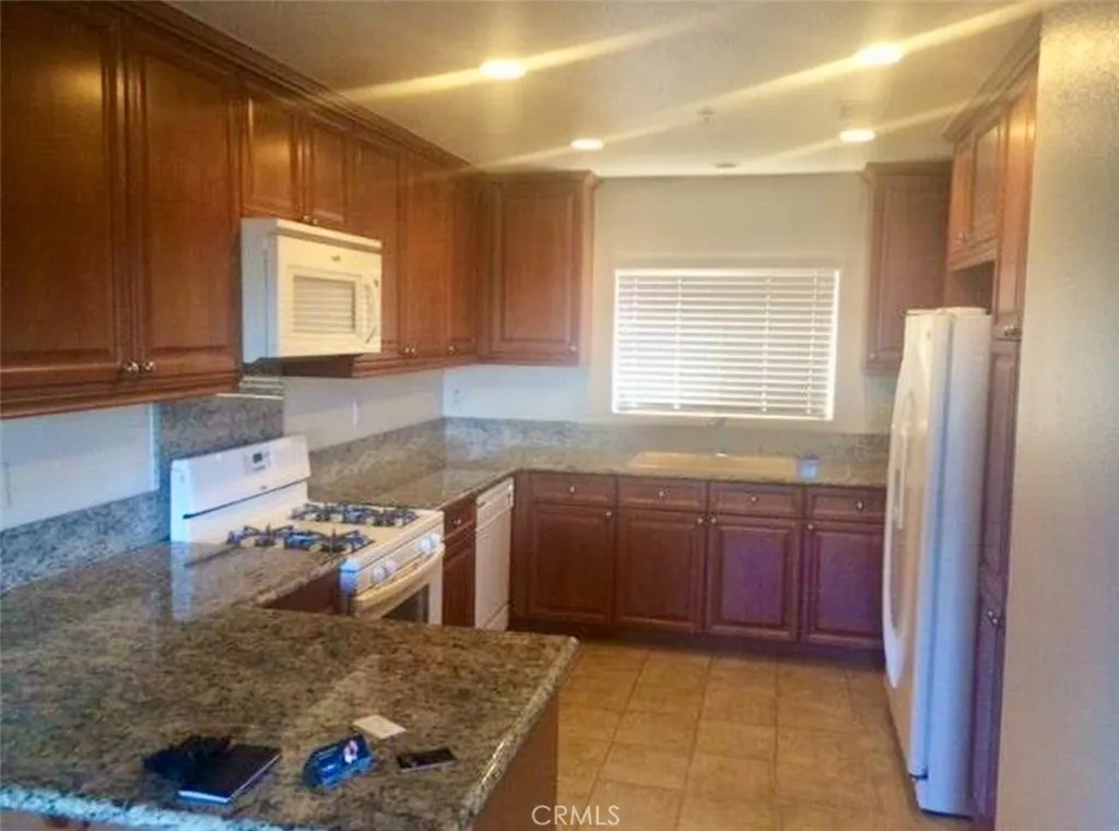 Additional image 7 of 2818 Green River Rd Unit 102, Corona, CA 92882