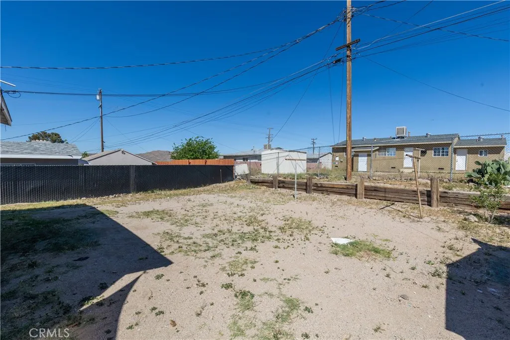 Additional image 43 of 571 Lillian Dr, Barstow, CA 92311