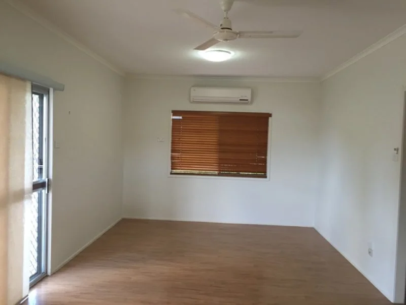 Additional image 18 of 30 Mellish Crescent, Emerald QLD 4720