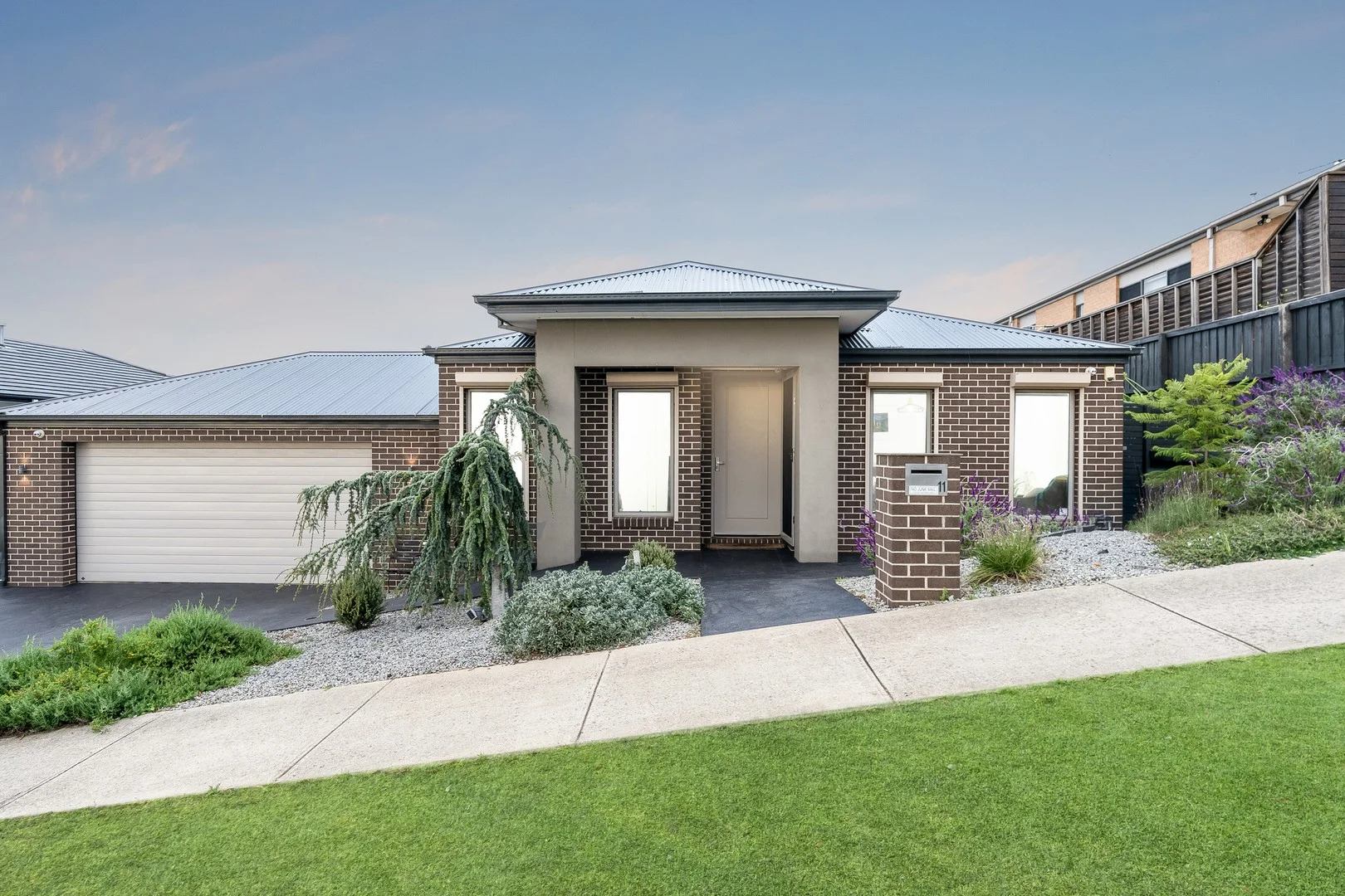 11 Jessica Way, Highton VIC 3216