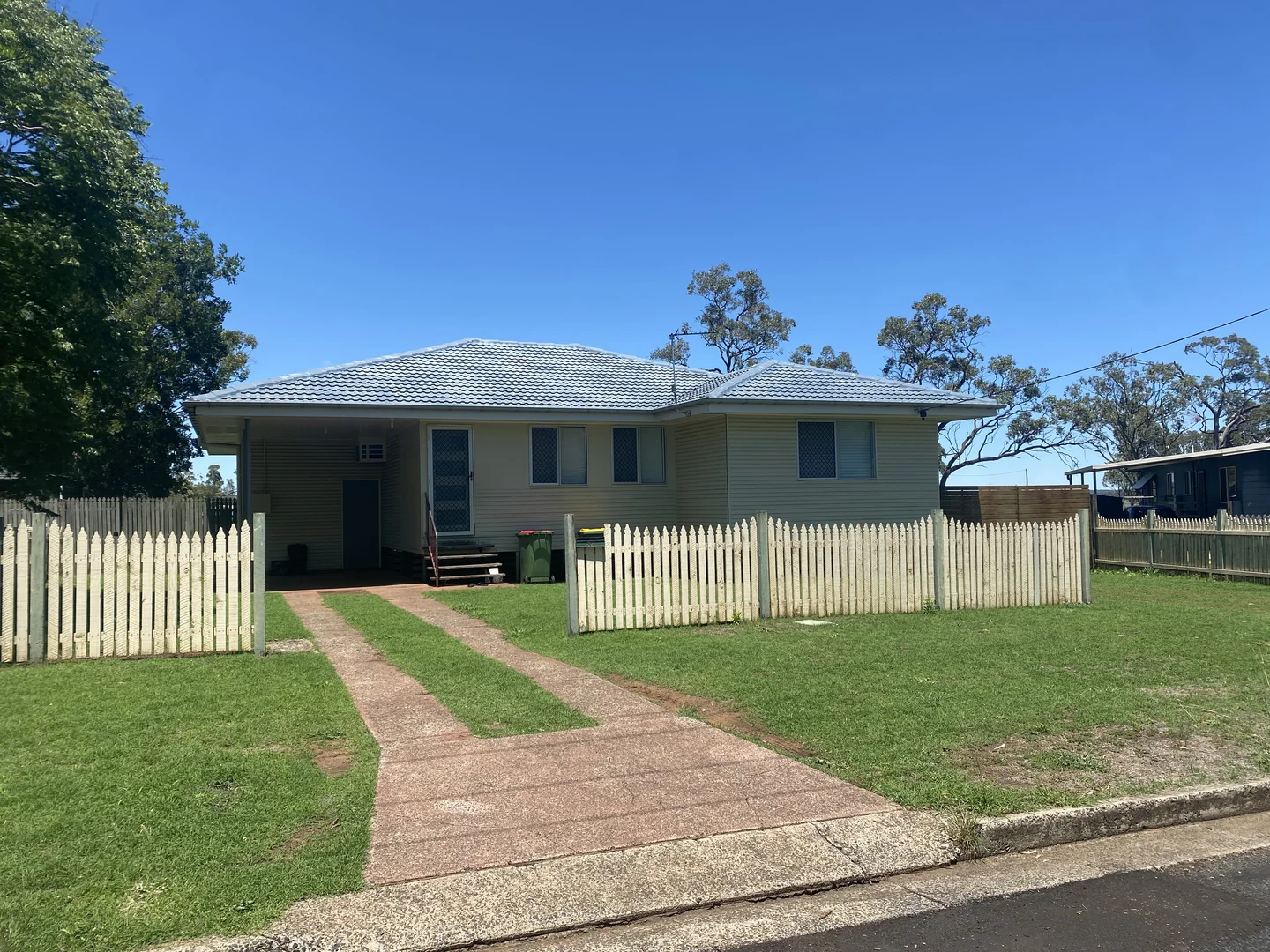 37 Milligan Street, Oakey QLD 4401