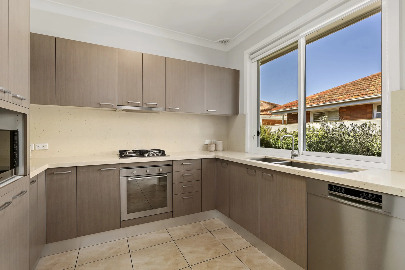 Additional image 5 of 3/58-60 Chuter Avenue, Ramsgate Beach NSW 2217