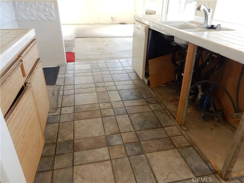 Additional image 76 of 2819 W Calle Celeste Dr, Rialto, CA 92377