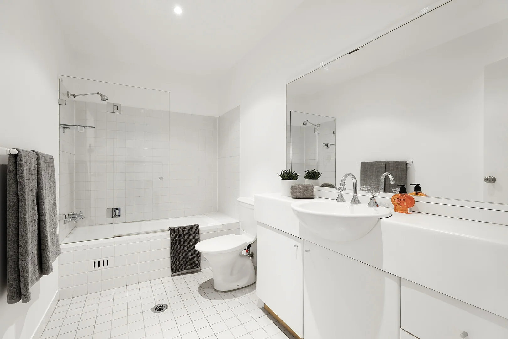 Additional image 5 of 13/67 Cowper Wharf Road, Woolloomooloo NSW 2011