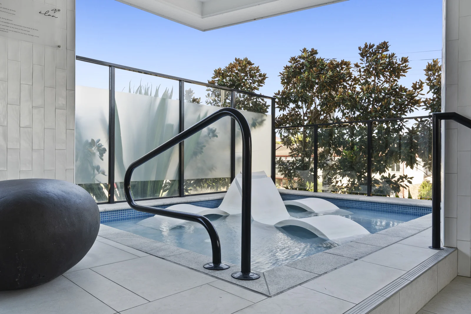 Additional image 27 of 401/8 Churchill Street, Coolangatta QLD 4225
