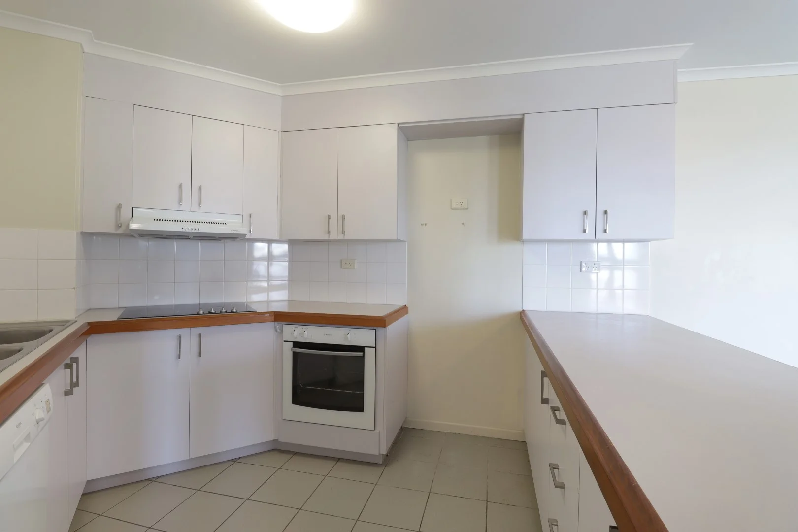 Additional image 4 of 8/4 Warne Terrace, Kings Beach QLD 4551