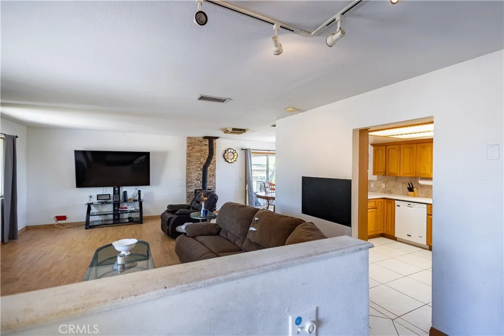 Additional image 14 of 3809 Hanford Ave, Yucca Valley, CA 92284