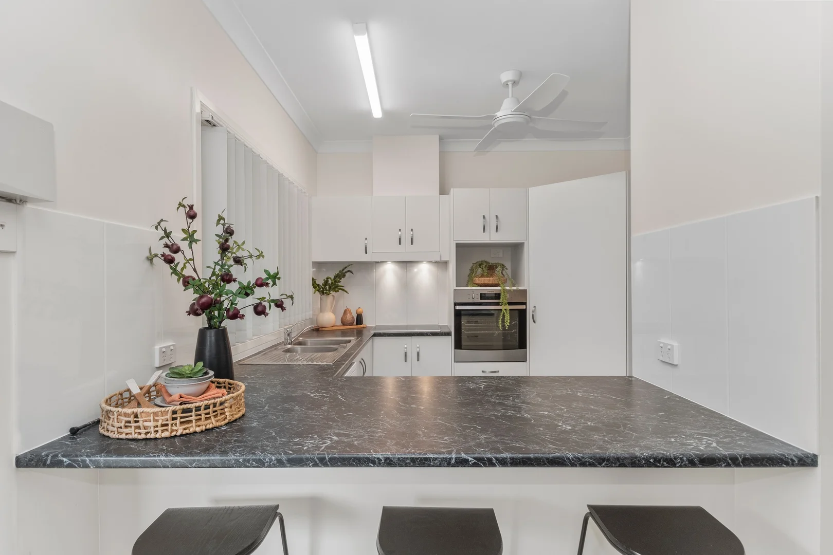 6 Aquatic Place, Idalia QLD 4811 photo 4