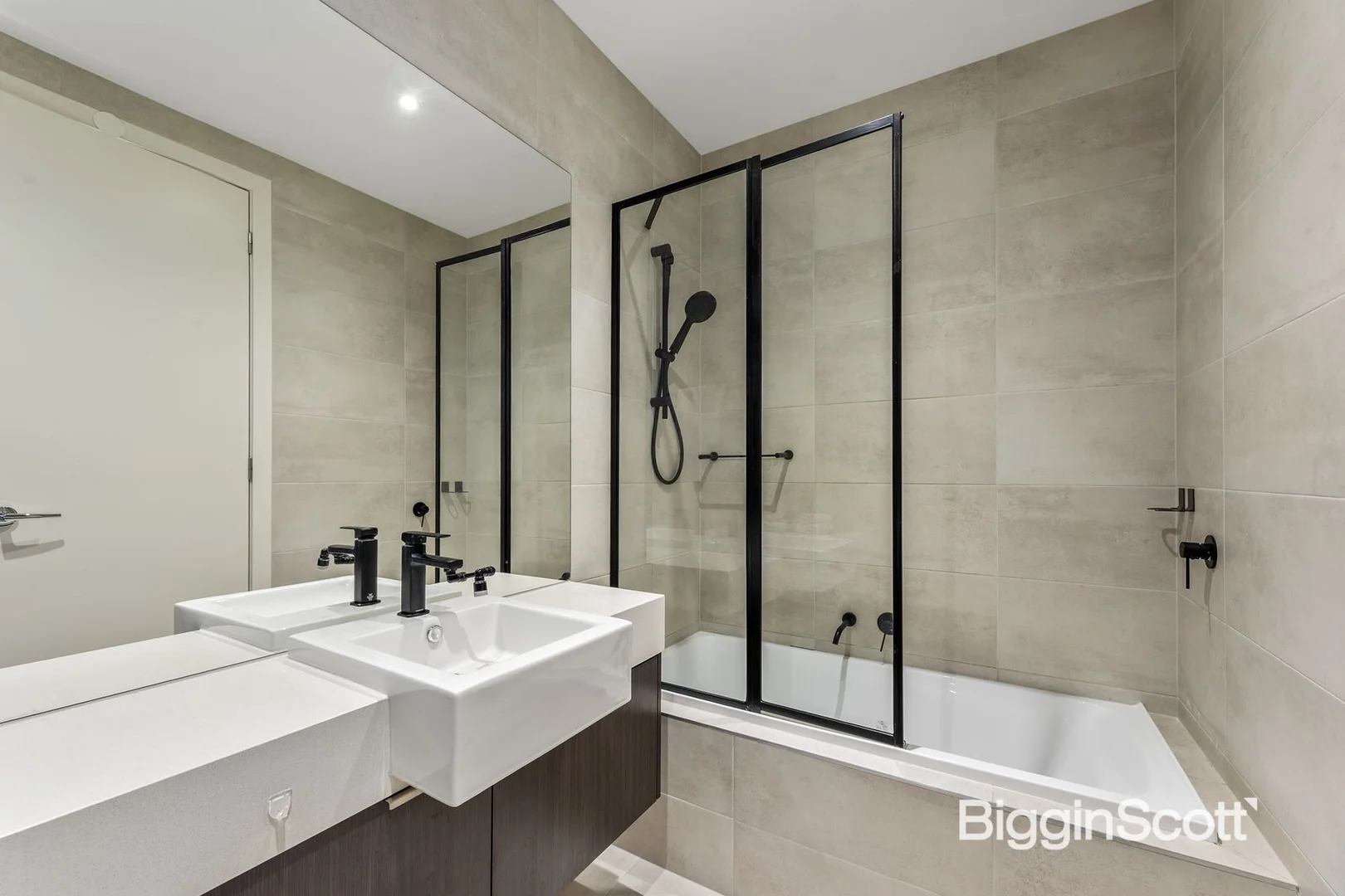Additional image 11 of 8/2 Curlew Court, Doncaster VIC 3108