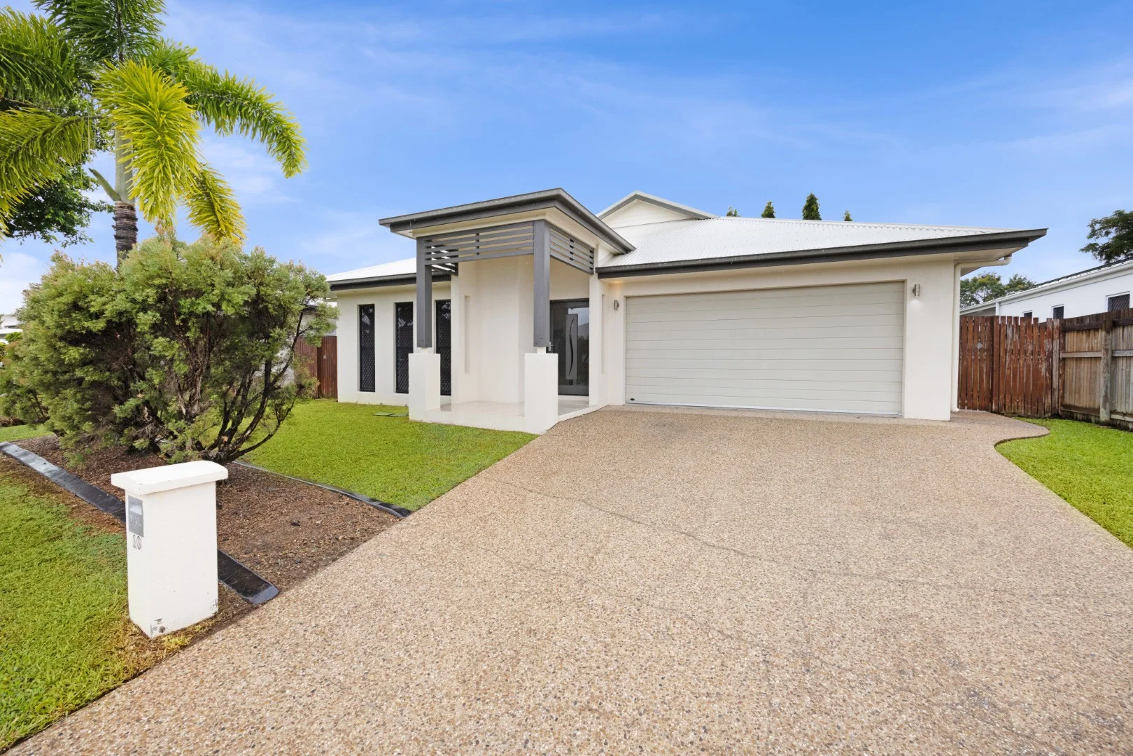10 Sykes Close, Burdell QLD 4818